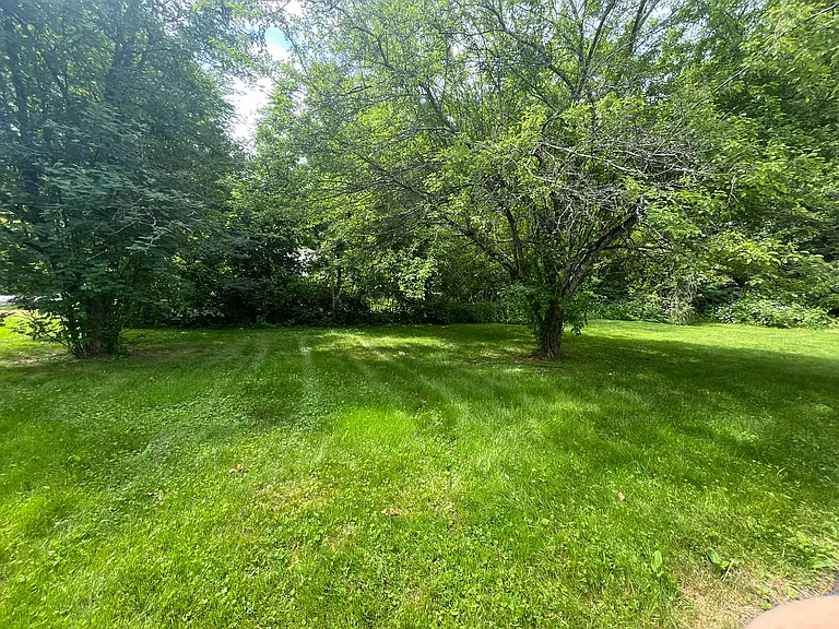 23 Hampshire Dr — Photo 27
