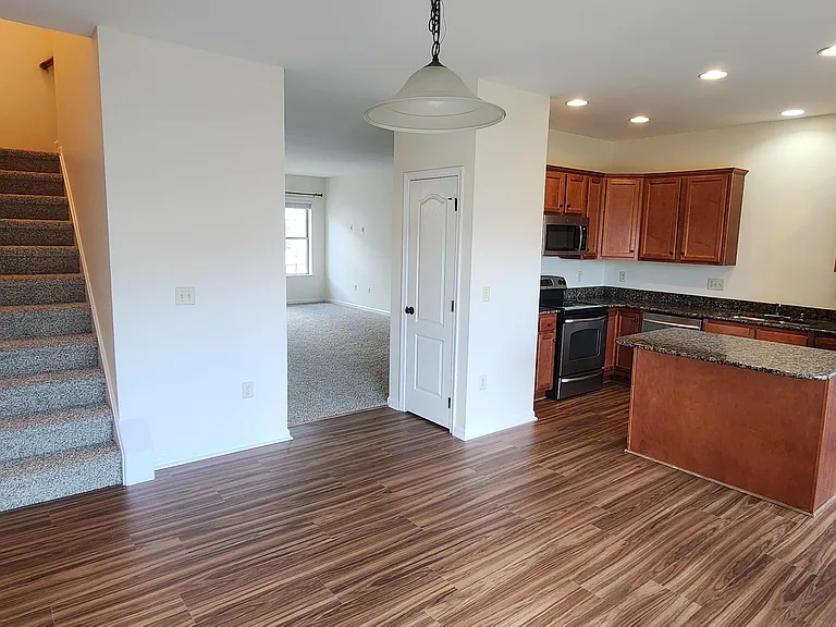 6341 Creekbend Dr — Photo 13