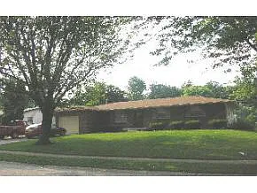 3752 S Fairington Dr photo 1