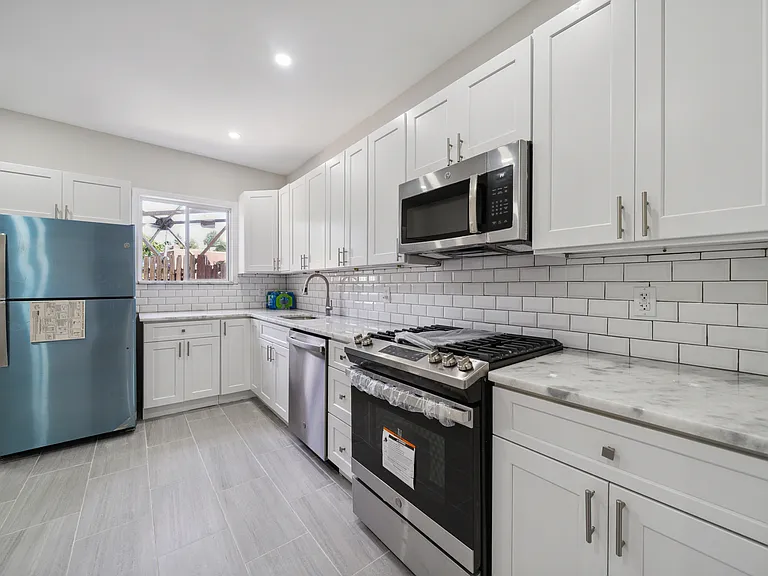 3521 Indian Queen Ln — Photo 16