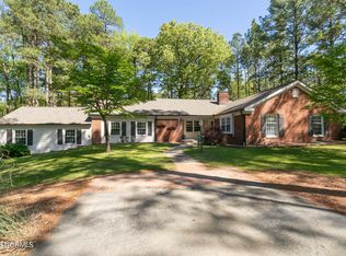 8 Martin Dr, Whispering Pines, NC 28327