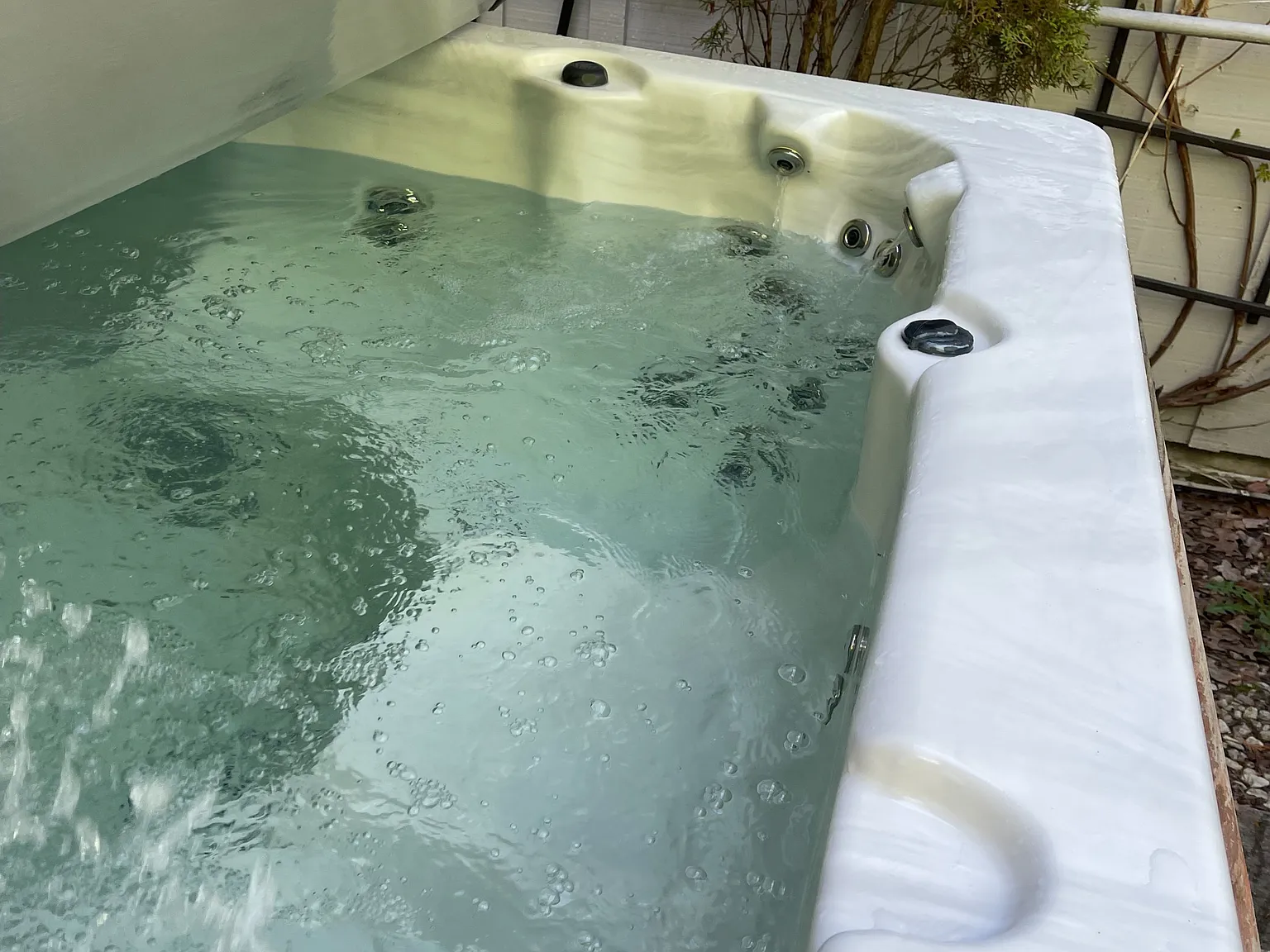 6 bed, $3,000 — Photo 4