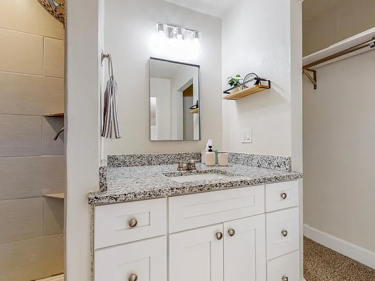 527 Gene Ave NW — Photo 22