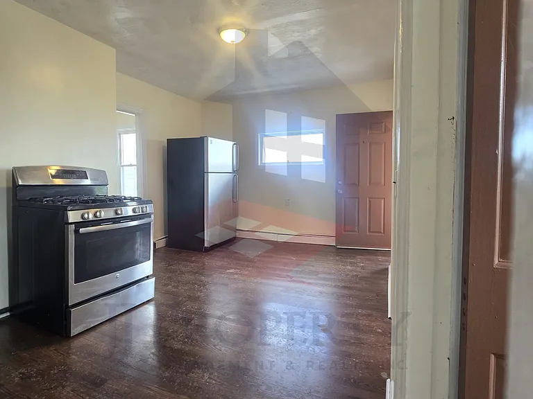 129 Magill St — Photo 21