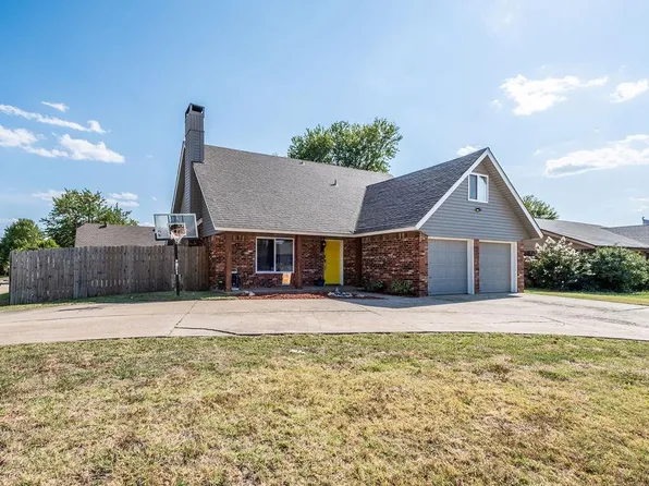 728 Miller Dr, Yukon, OK 73099