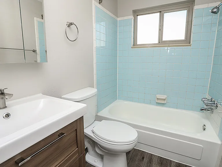 South Washington St Apts — Photo 47