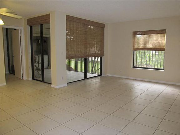 5th image of 4484 Carambola Cir S #27321