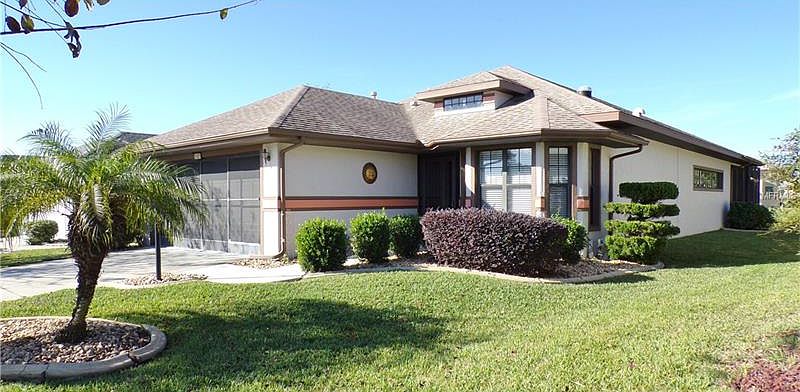 1st image of 21621 Queen Elizabeth Ct