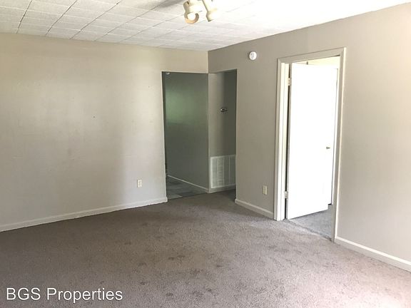 2nd image of 114 E College St
