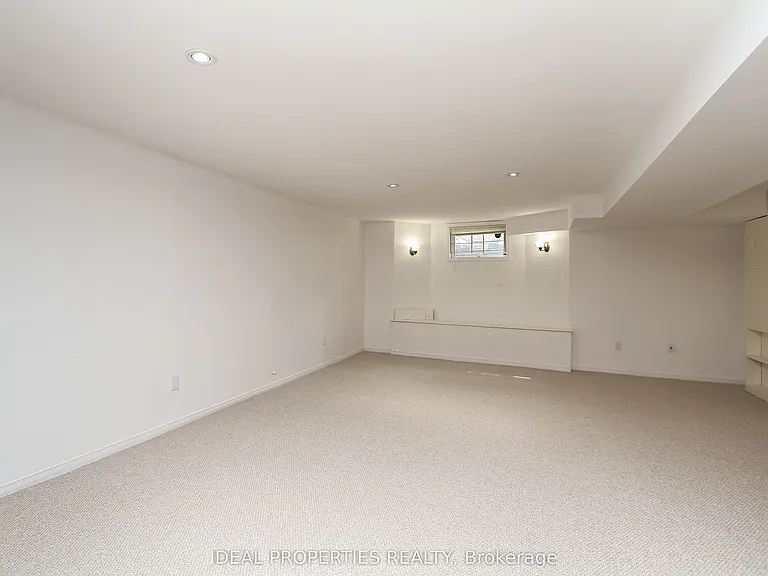 39 Huntings End Ave — Photo 43