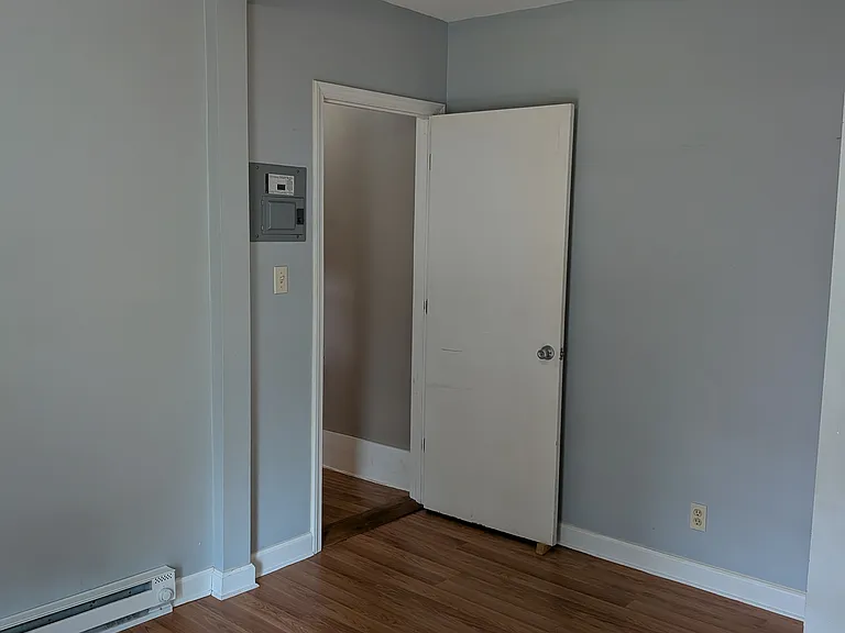 1925 W 77th St #2 — Photo 17