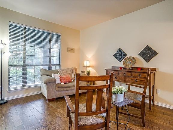 5th image of 909 Tara Dr
