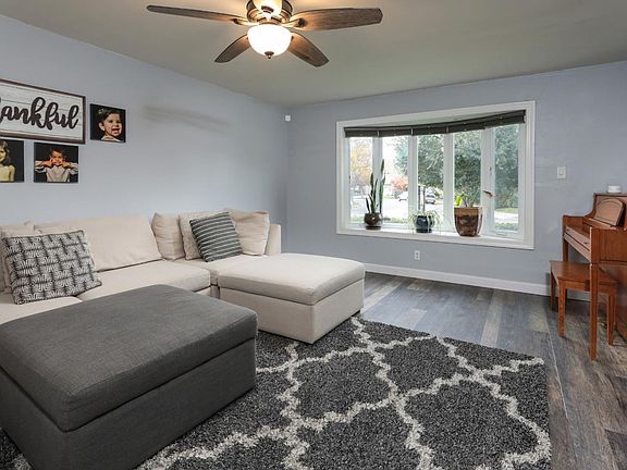 3rd image of 4544 Royale Park Ct