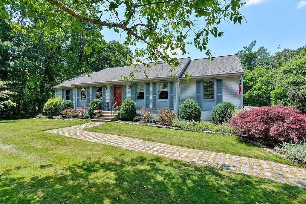 597 Berkley St, Berkley, MA 02779 Zillow