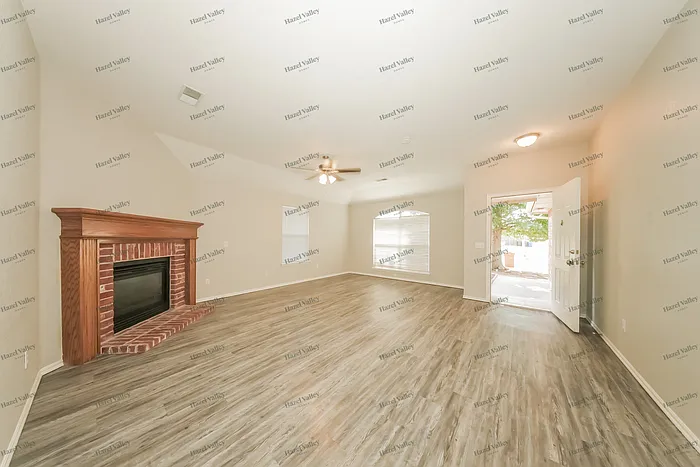 3417 Shona Way — Photo 4