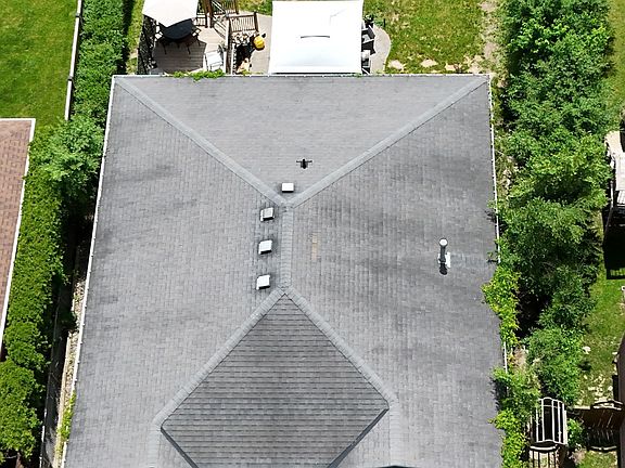 2nd image of 2504 Idyllwood Cres