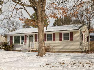 10 Spruce Dr, Dover, NH 03820