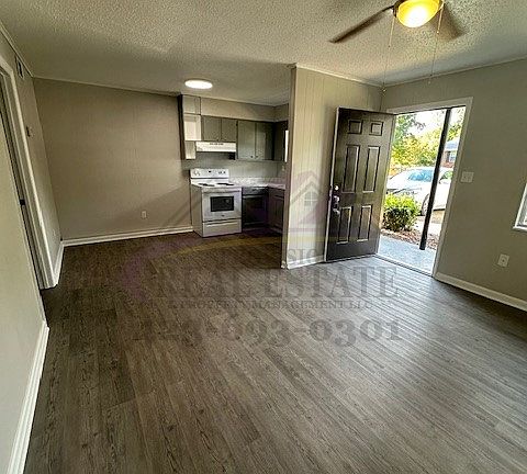 3rd image of 1844 Green Dr NW #31