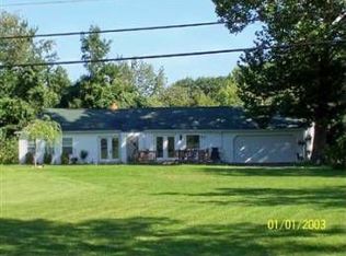 3135 Territorial Rd, Benton Harbor, MI 49022