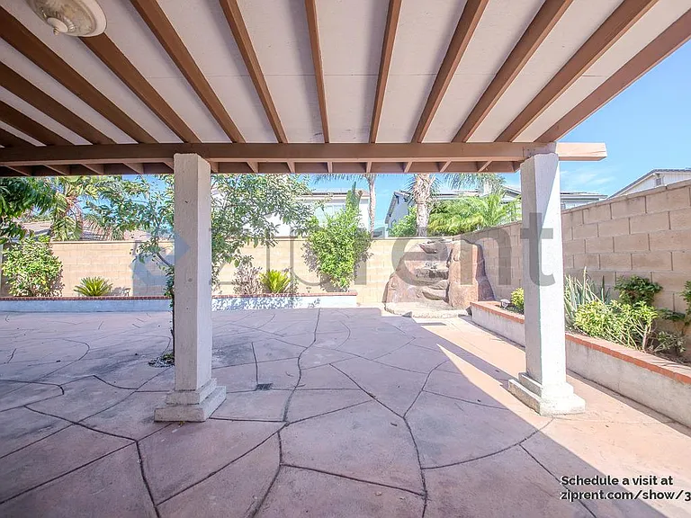 11113 Sassafras Ct — Photo 33