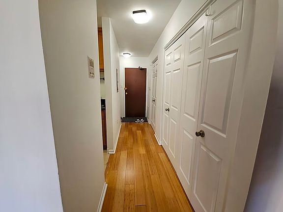 2nd image of 2250 N Lincoln Ave APT 208