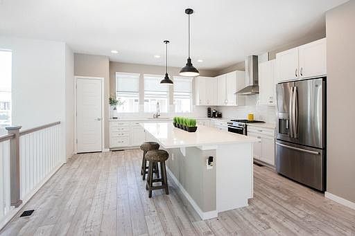 kitchen (second floor)