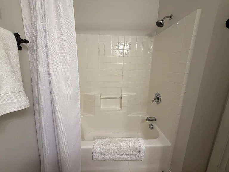 4112 Ellenboro Ln — Photo 22