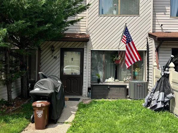 38 Selvin Loop, Staten Island, NY 10303