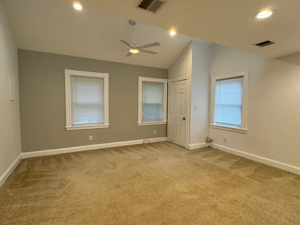 24A Ash St Unit 1, Woburn, MA 01801