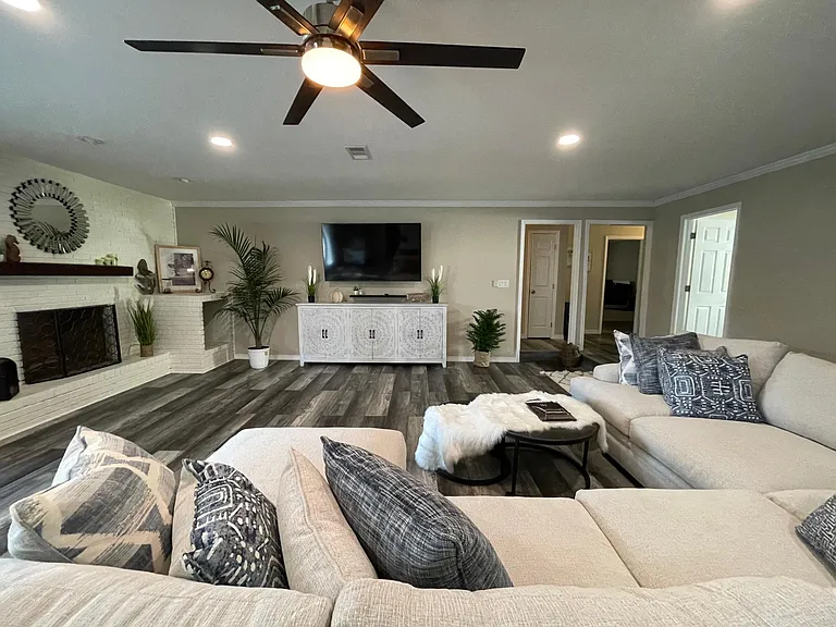 Family room with 70" TV