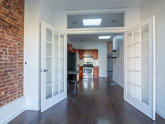 5th image of 188 Tompkins Ave #2