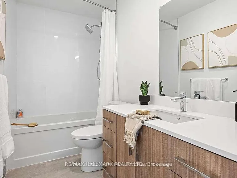 15 Brenthall Ave #17 — Photo 8