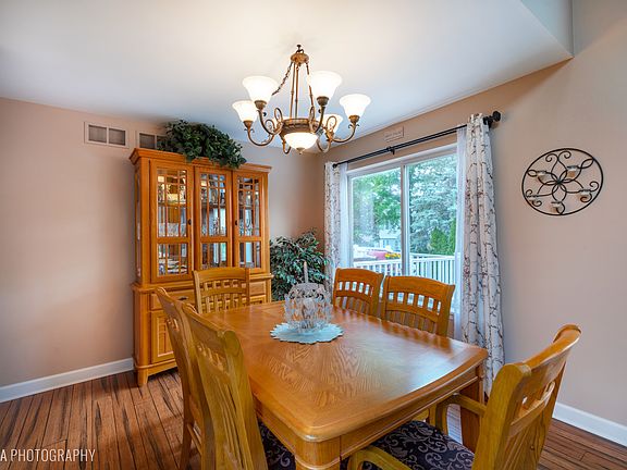 4th image of 1136 Fairfax Ln