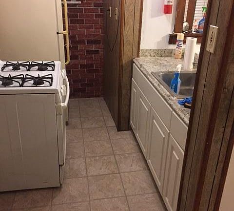 New kitchen floor and cabinet