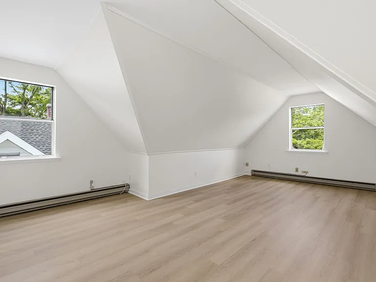 84 Sherwood Pl #2 — Photo 20