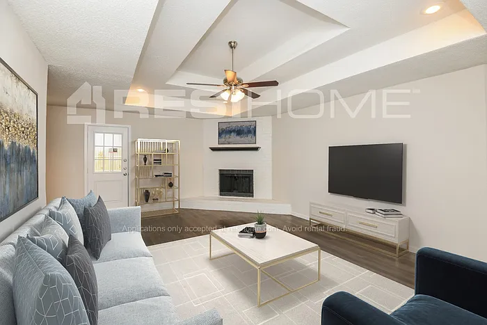 623 Allencrest Dr — Photo 5