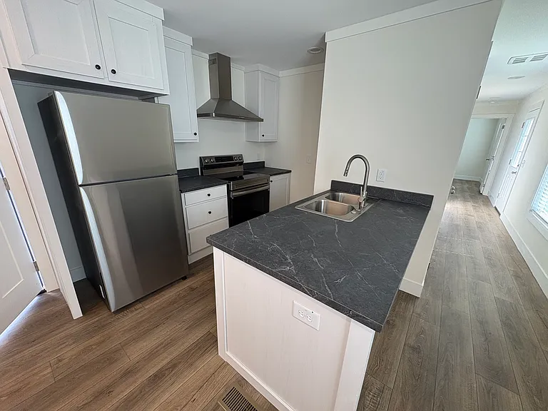 93 Birchwood Pl — Photo 2