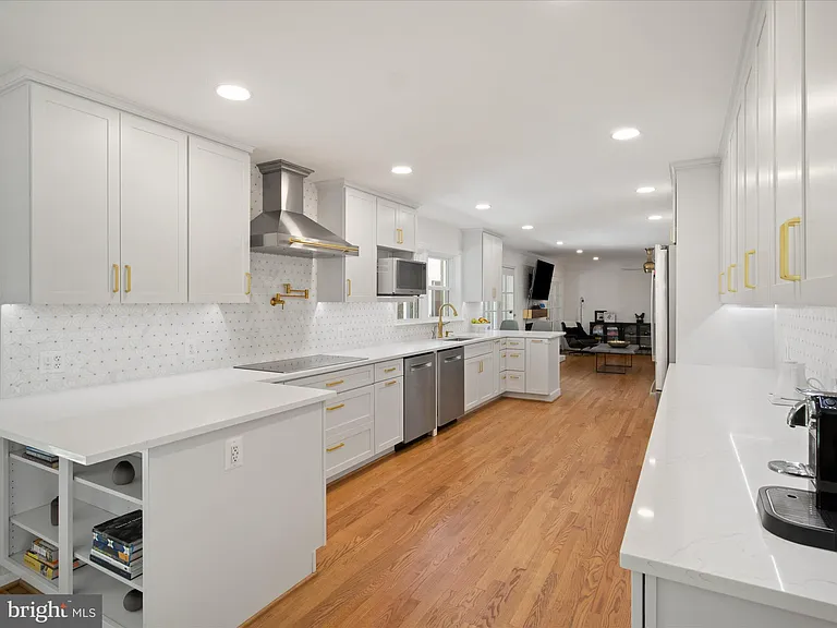2606 N Quincy St — Photo 18
