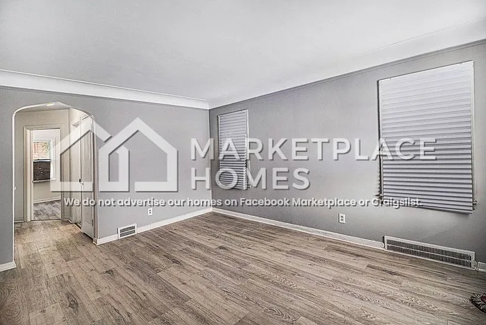 15073 Strathmoor St — Photo 5