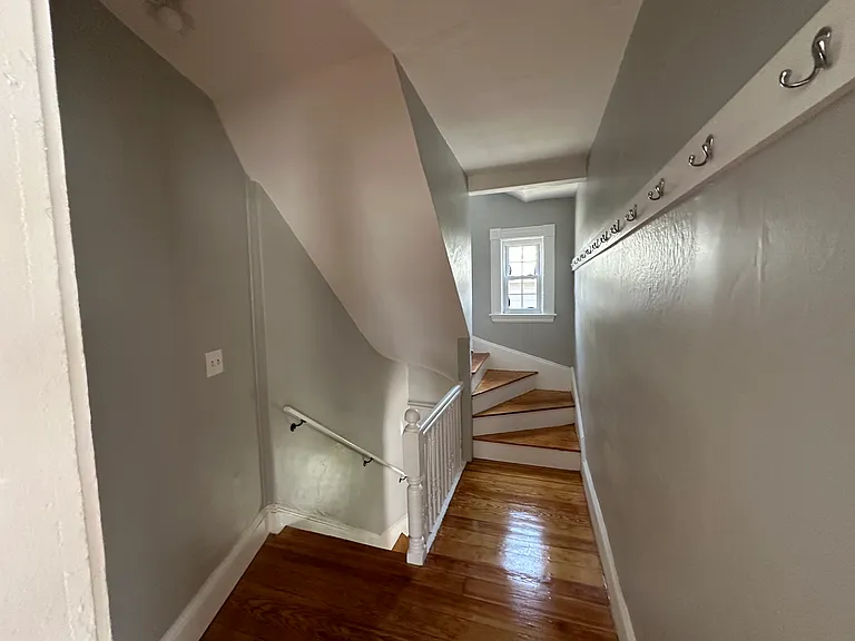 137 Nonantum St #1 — Photo 3