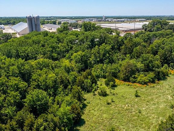 2nd image of 648 E Pleasant Run Rd