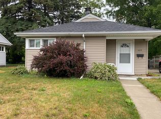 1619 Grove Ave, Racine, WI 53405