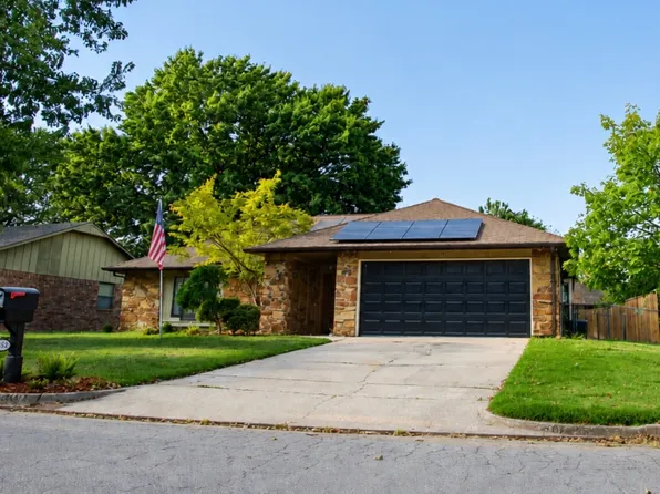 2532 W Broadway St, Broken Arrow, OK 74012