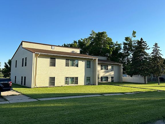 2nd image of 107 Brown Ave S #16-05