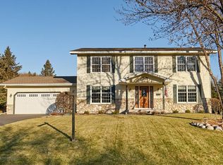 11900 Boulder Bay Rd, Eden Prairie, MN 55344