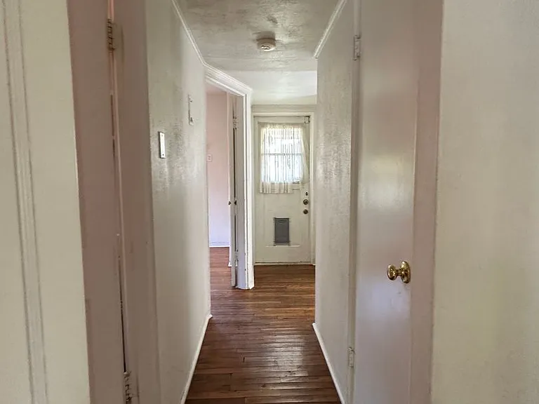 1115 S Maple Ave — Photo 16