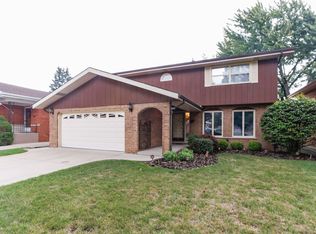 2419 Hawthorne Ave, Westchester, IL