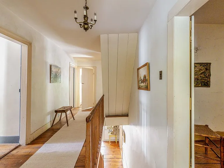 16 Hudson St #2 — Photo 9