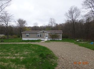 20734 Peters Rd, Saegertown, PA 16433