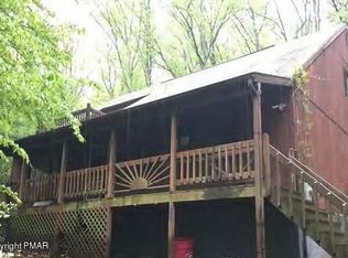 1514 Edge Hill Rd, Brodheadsville, PA 18322